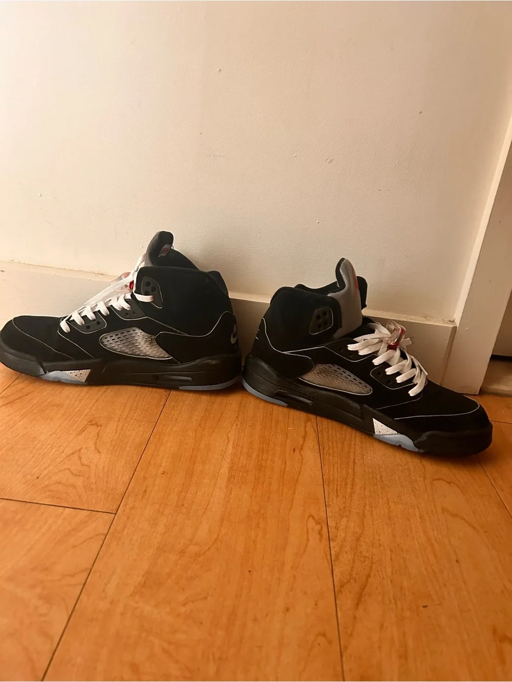 Jordan 5 black metallic